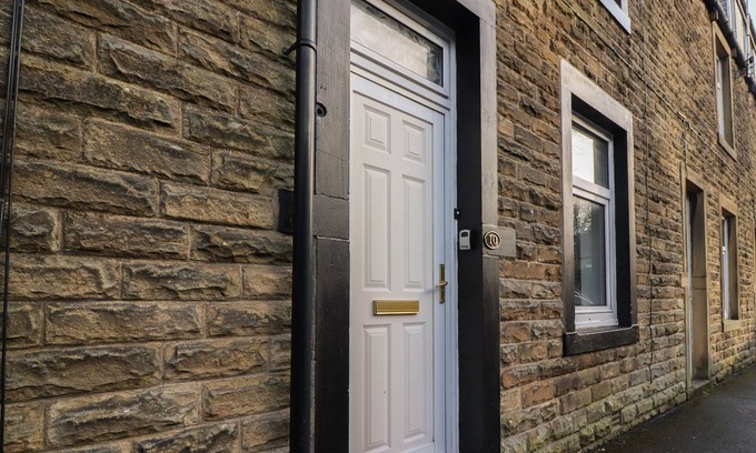 Skipton Cottage | 10 Haw Grove