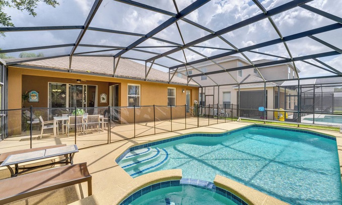 Bellavida House | 10 Mi to Disney: Home w/Game Room & Lanai!