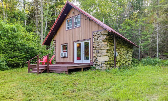 North River Cabin | 10 Mi to Gore Mountain! Pet-Friendly Cabin