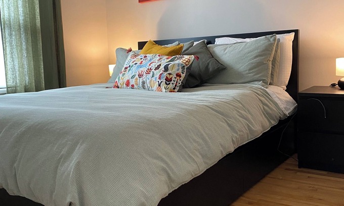 Verdun Apartment | 10 MIN. DOWNTOWN MONTREAL