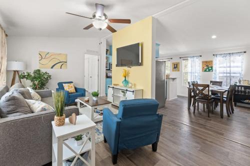 Three Rivers House | 10 Min Drive to the Sequoias