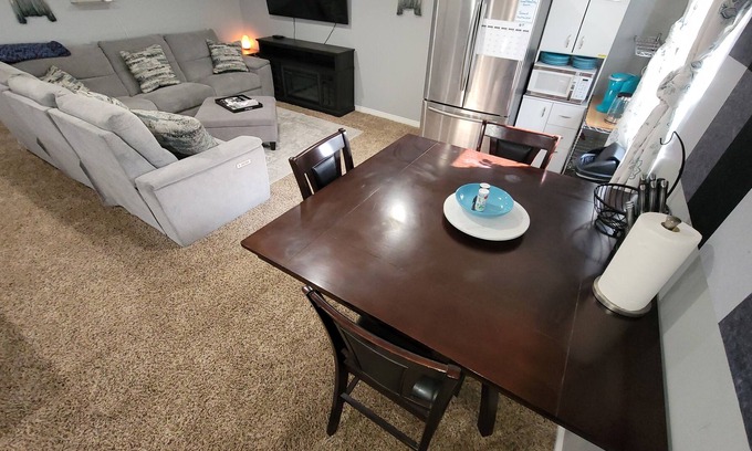West Valley City House | 10 min from Airport & DT | Spacious rooms | Private Entry