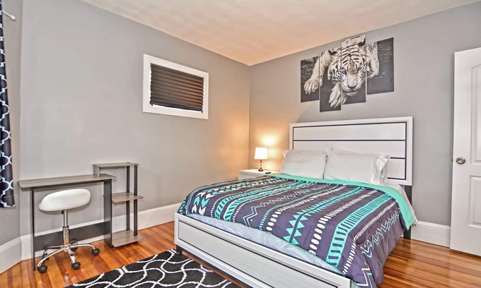 Everett House | 10 Min To Boston Casino 15 Min To The Garden & Downtown 20 Min Frm Logan Airport