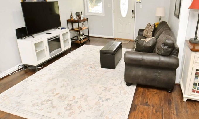 South Bend House | 10 min walk to ND Stadium! (1820)