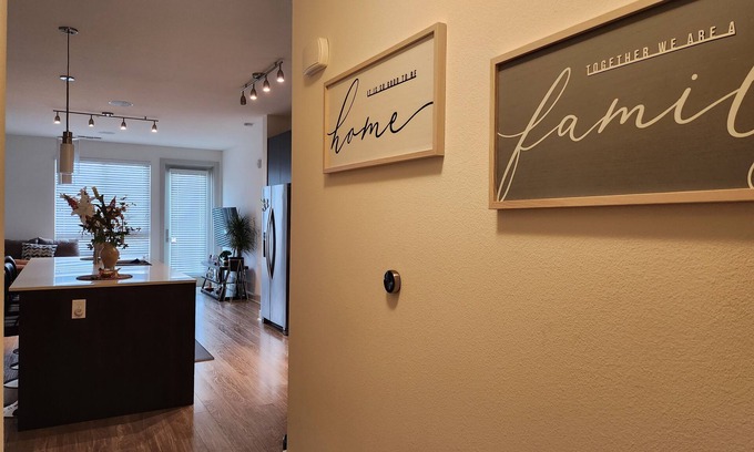Grantville Apartment | 10 minutes from downtown! spacious apartment in a privileged area