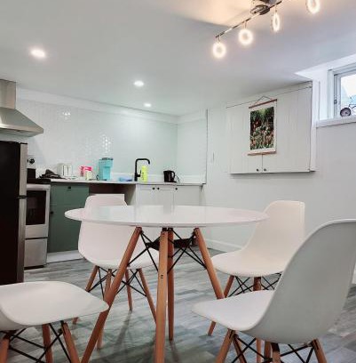 Laprairie House | 10 minutes to Montreal entire place 2 bedrooms private entrance