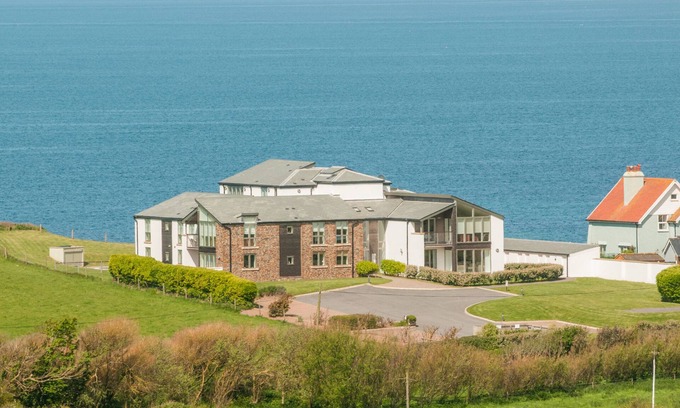 Burgh Island House | 10 OCEANS EDGE, country holiday cottage, with pool in Thurlestone