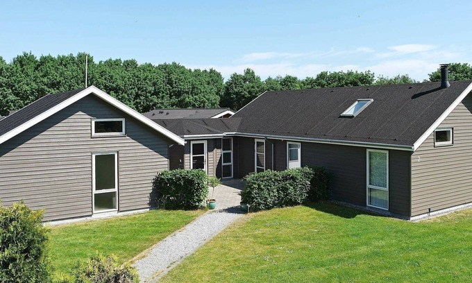 Egense House | 10 person holiday home in Storvorde-By Traum