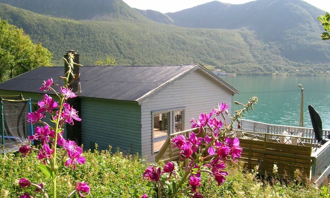 Sifjord House | 10 person holiday home in Kaldfarnes-By Traum