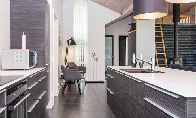 Øksenmølle House | 10 person holiday home in Ebeltoft