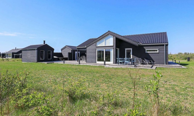 Tranum House | 10 person holiday home in Brovst-By Traum