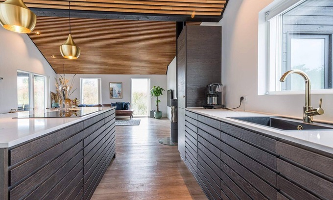 Henne Strand House | 10 person holiday home in Henne