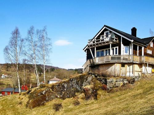 Bygstad House | 10 person holiday home in Bygstad