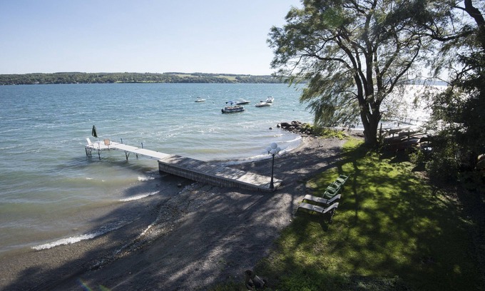 Skaneateles House | 100' Level Lakefront Beach
