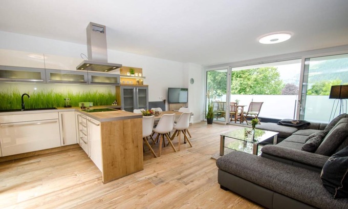 Thumersbach Apartment | 100 m² Apartment ∙ 3 bedrooms ∙ 6 guests