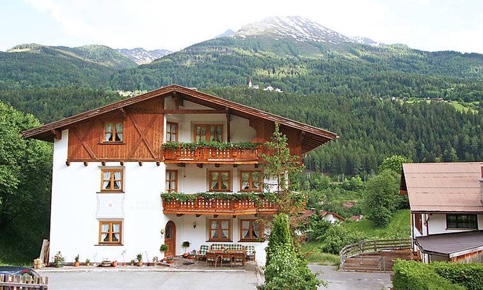 Quadratsch Apartment | 100 m² Apartment ∙ 3 bedrooms ∙ 6 guests