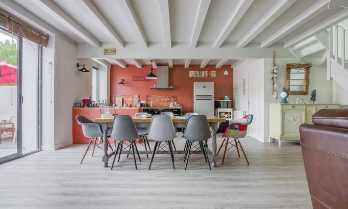 L'Epine House | 100 m² House ∙ 3 bedrooms ∙ 9 guests