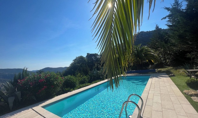 Aspremont Villa | 100% private. Villa Palmeraiepap Nice® Swimming pool, 3 terrace, Jacuzzi.