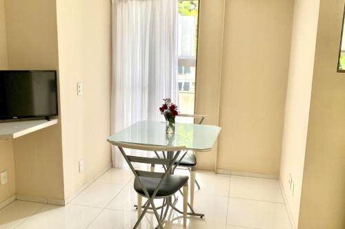 Vicosa Apartment | 100m da Rodoviaria, 600m da UFV, Ar Condicionado, Elevador e Garagem Paga