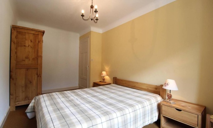 Val Cenis Apartment | 100m from resort center, 2nd floor, view village, balcony, tv, ski locker, 45m², Val Cenis