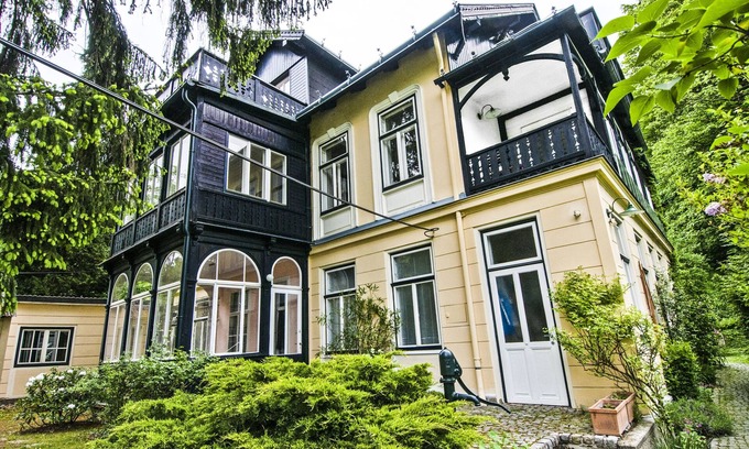 Purkersdorf Apartment | 100m² Penthouse with terrific view only 20 min away from Schönbrunn-free parking