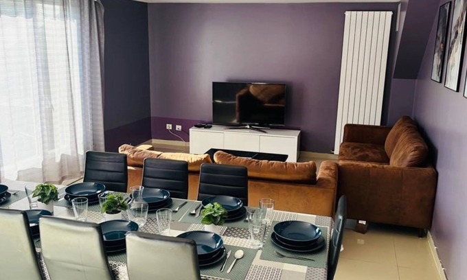 Villepinte Apartment | 100m² - terrace & private parking - near Paris, CDG, Asterix, Disney