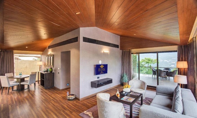 Aamby Valley City Resort | 102 m² Resort ∙ 3 guests