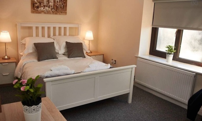 Stubbins House | 103 Whalley Road, Ramsbottom