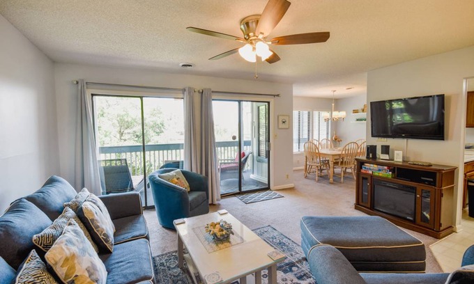 Surfside Beach Condo | 105 m² Condo ∙ 2 bedrooms ∙ 5 guests