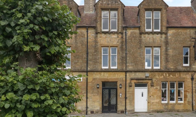 Sherborne Cottage | 105 m² Cottage ∙ 2 bedrooms ∙ 4 guests