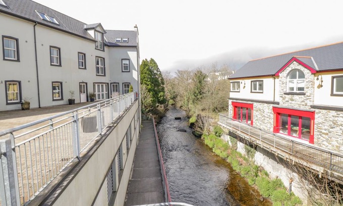 Ardara Cottage | 105 m² Cottage ∙ 2 bedrooms ∙ 4 guests