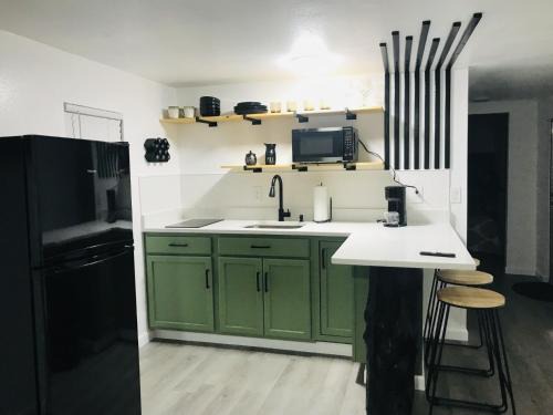 Highlands House | 10515 Houston Avenue
