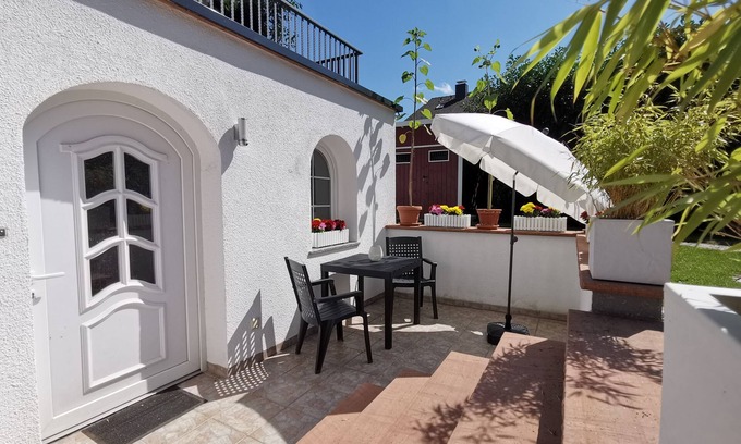 Homberg Apartment | 105sqm basement apartment with high-w. Fully equipped, center Homberg Ohm, sauna+fitness