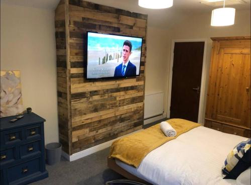 Sketty House | 106 Brynmill - Room 7