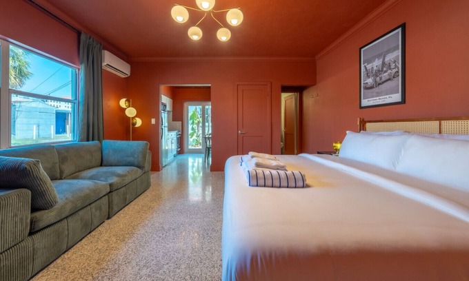 Bay Esplanade Apartment | 107 · ☀Pool✔ Kitchen✔ Beach✔ Self Checkin✔ Free Parking✔