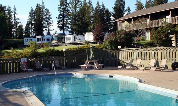 108 Mile Ranch Hotel | 108 Golf Resort