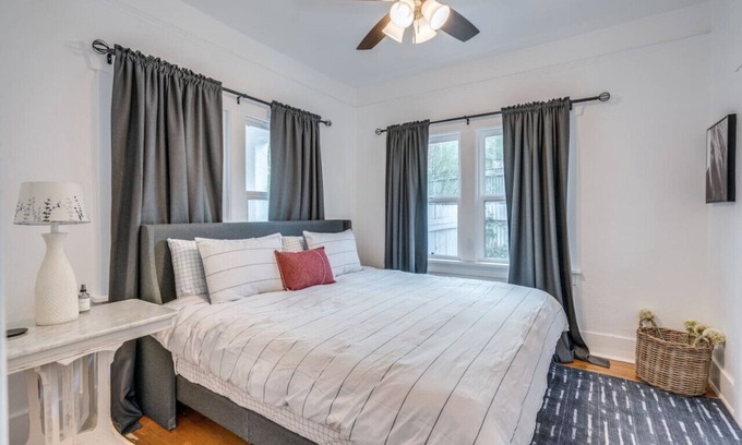 Tucson Apartment | 109 Park (Jill Reilly)