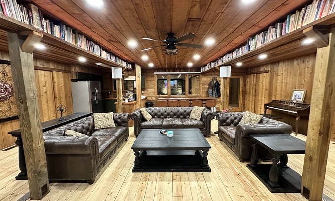 Campobello Cabin | 10Br Cozy Old Mill Lodge with Event hall, Sauna in Campobello sleeps 44