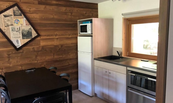 Saint-Leger-les-Melezes Apartment | 10m from ski slopes, swimming pool, sauna, hammam, parking, tv, ski locker, 25m²