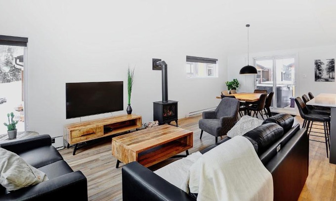 Stoneham Ski Chalet | 11 Chemin des Cascades