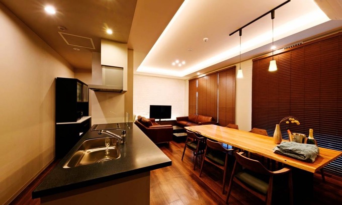 Chitose Hotel | 114 m² Hotel ∙ 3 bedrooms ∙ 12 guests