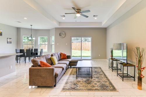 Northeast Houston House | 11 Mi to Dtwn Houston Family Home with Yard