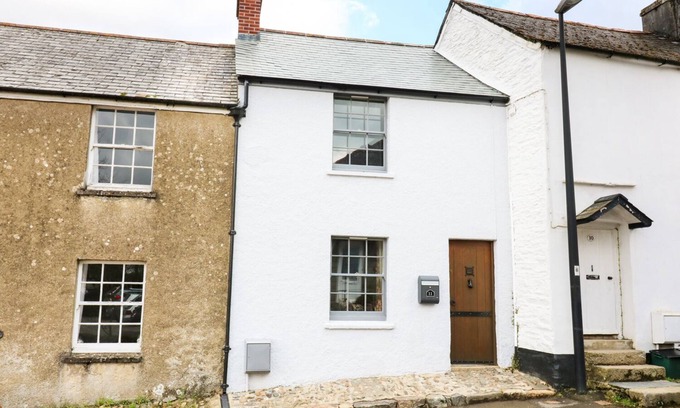 Buckland Monachorum Cottage | 11 THE VILLAGE, family friendly, country holiday cottage in Yelverton
