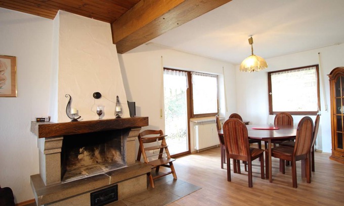 Immerath Apartment | 110 m² Apartment ∙ 3 bedrooms ∙ 7 guests