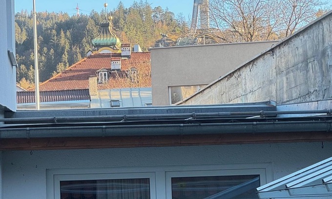 Innsbruck City Centre Apartment | 110 sqm Family accomodation with private 40 sqm outdoor area