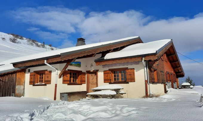 Hirmentaz Ski Chalet | 110m2 chalet, all comforts, in the heart of the mountain pasture.
