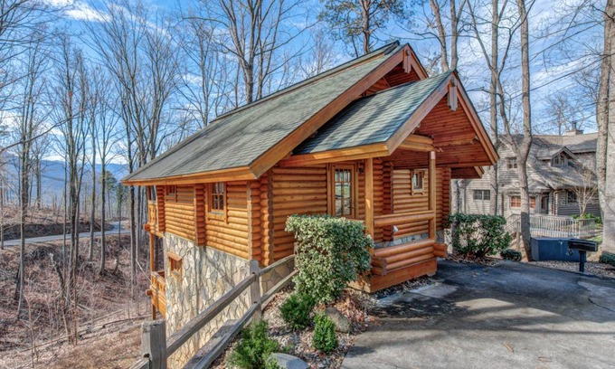 Gatlinburg - Pigeon Forge Condo | 112 m² Condo ∙ 2 bedrooms ∙ 4 guests