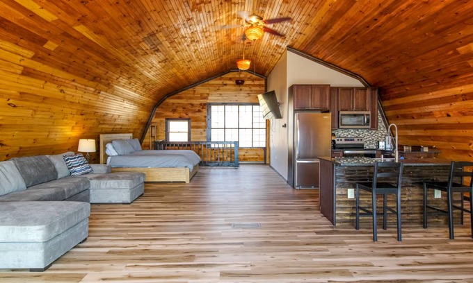 Burdett Apartment | 112 m² Studio flat ∙ 4 guests
