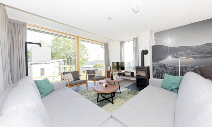 Krov House | 113 m² Bungalow ∙ 4 bedrooms ∙ 8 guests