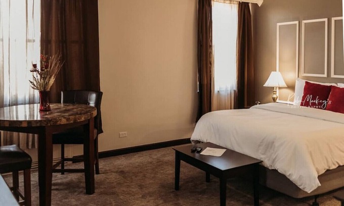Bartlesville Apartment | 114 · The Traveler #114 - Hotel Phillips
